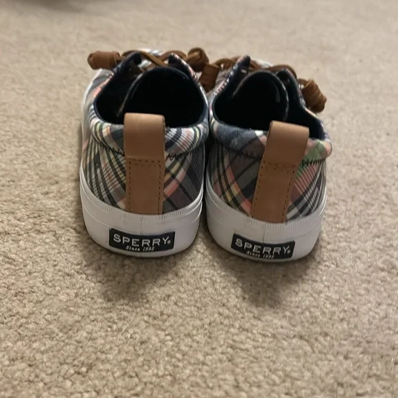 Sperry Plaid Top Slider 8 - Picture 3 of 13